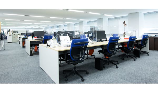 コニカミノルタジャパンのオフィスデザイン事例