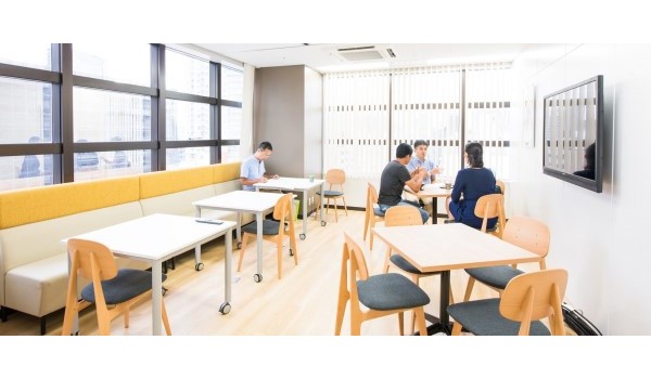 ソノヴァ・ジャパン株式会社のエントランス事例