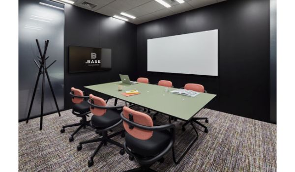 ワックス・トラックスのオフィスデザイン事例