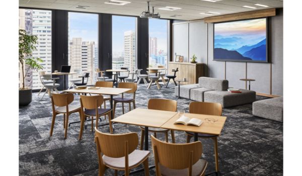 ワックス・トラックスのオフィスデザイン事例